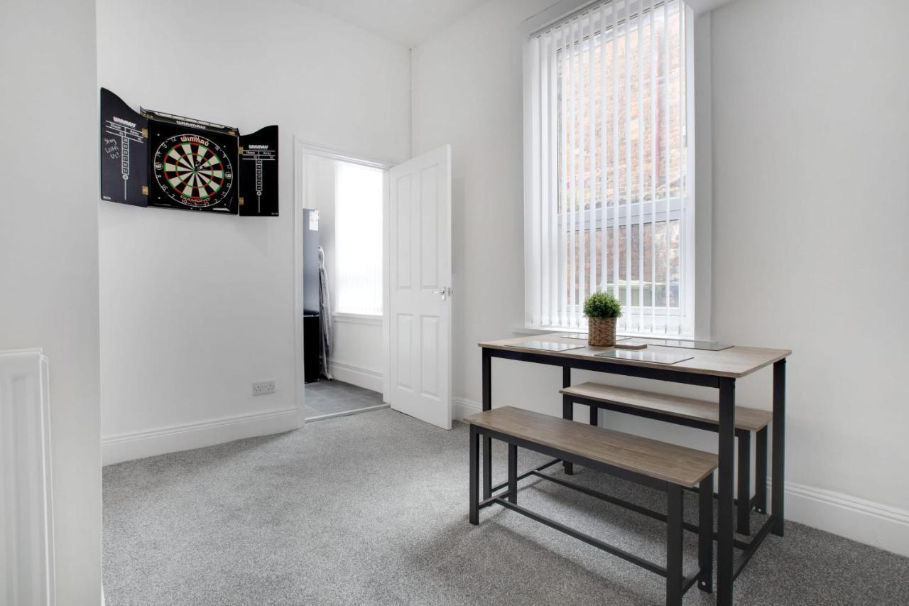 Stunning 4-Bedroom, 2 Bathrooms In Sunderland ซันเดอร์แลนด์ ภายนอก รูปภาพ