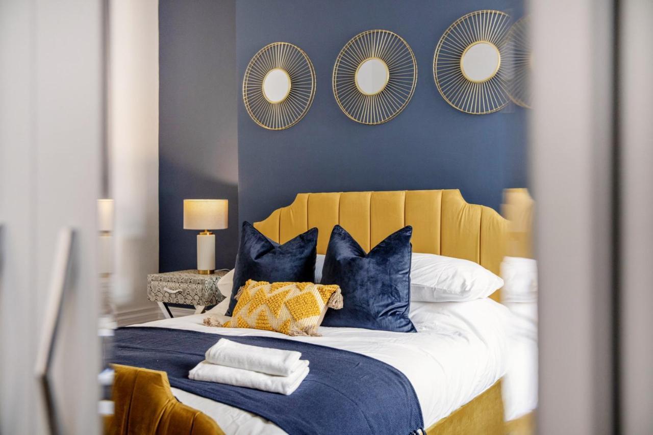 Stunning 4-Bedroom, 2 Bathrooms In Sunderland ซันเดอร์แลนด์ ภายนอก รูปภาพ